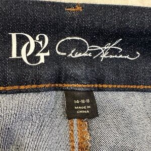 DG2 Infinity Stretch Dark Denim Jeans